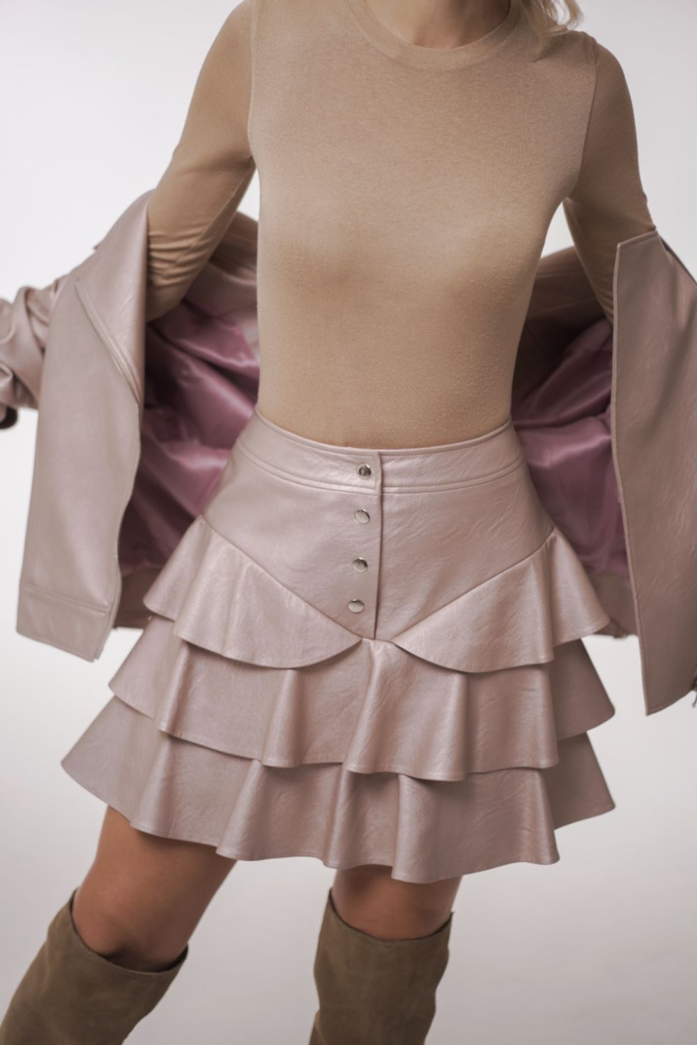 Powder Shine Skirt Lambada