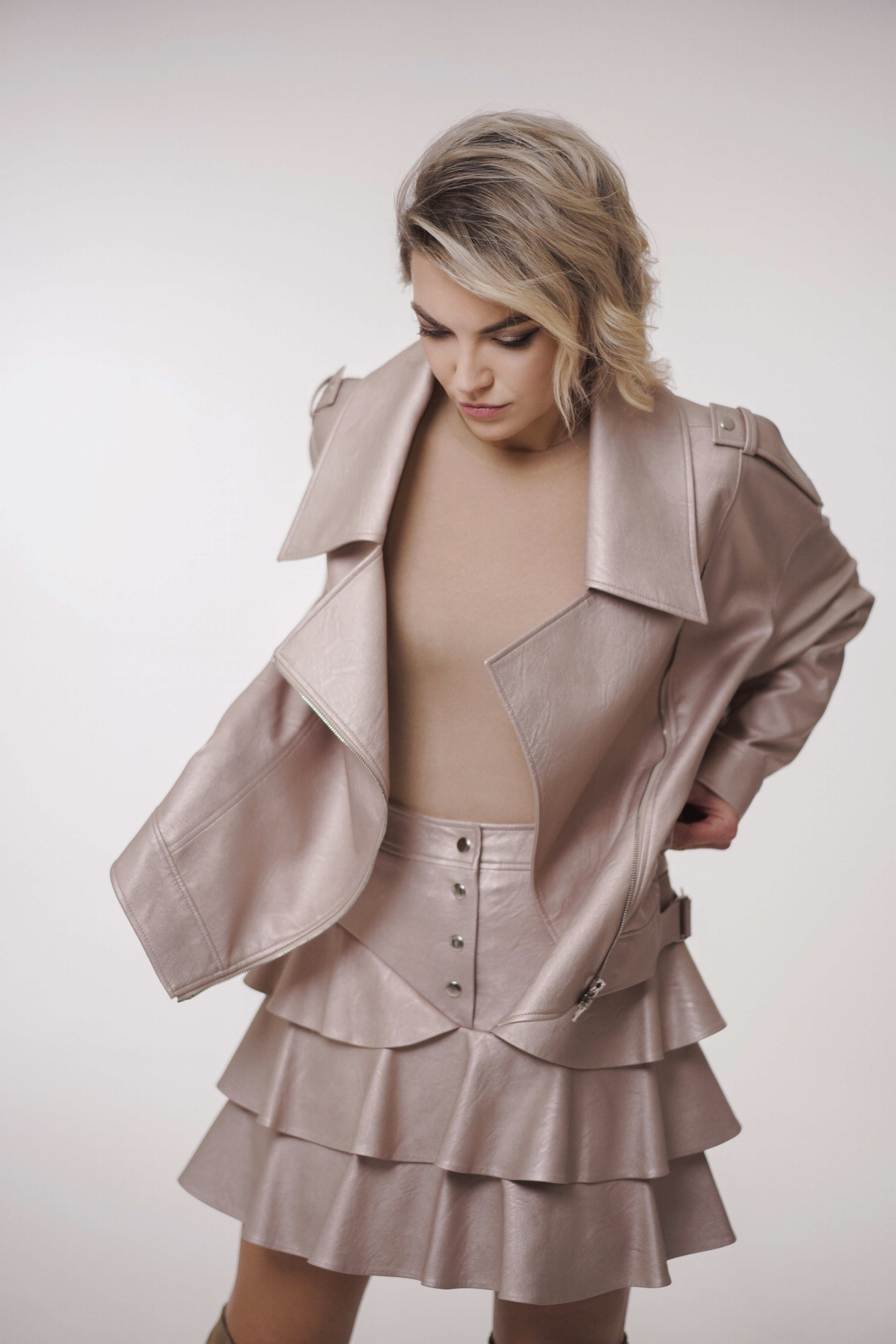 Powder Shine Skirt Lambada