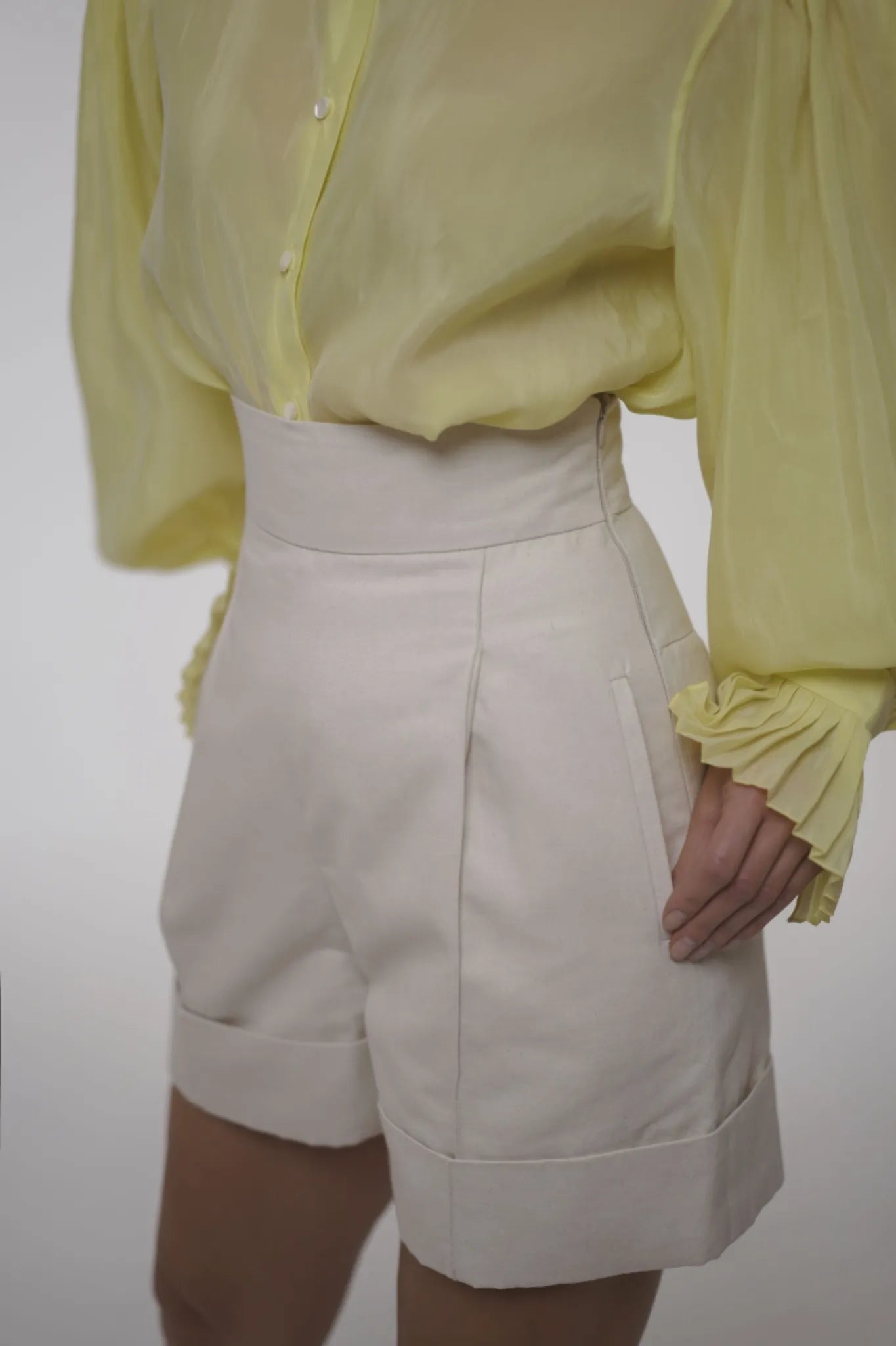 High-Waisted Shorts Catwalk