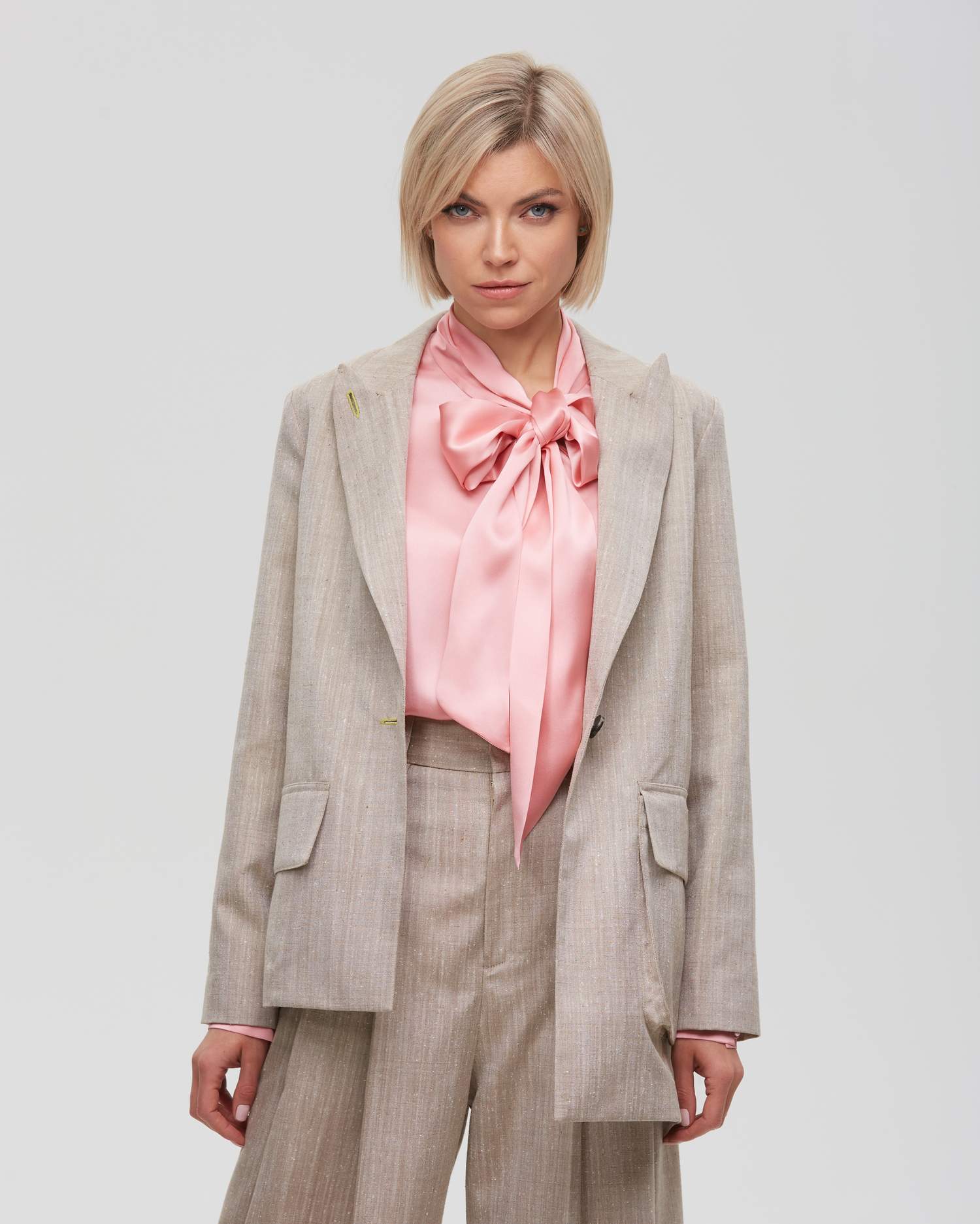 Linen blazer with asymmetric cut