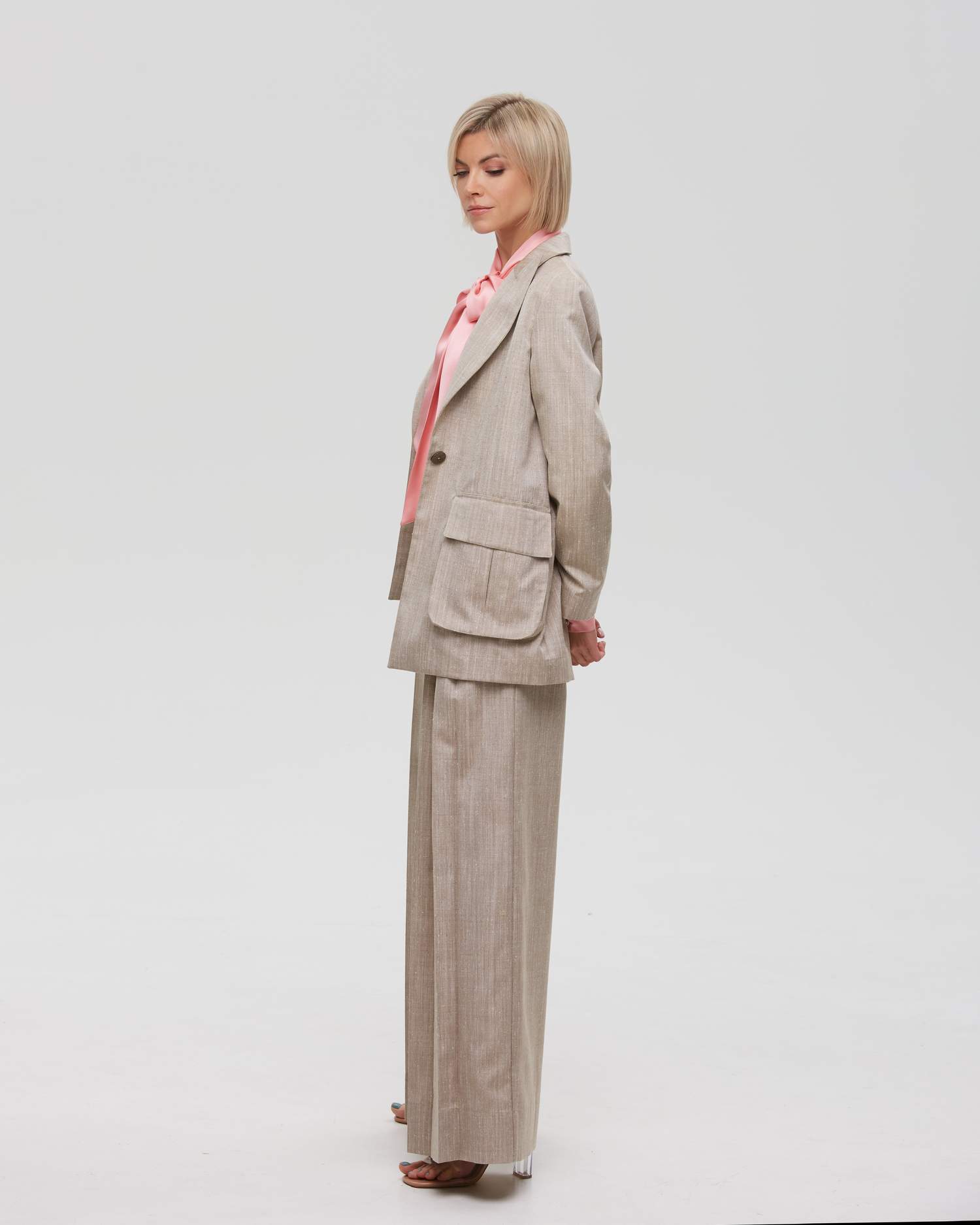 Linen blazer with asymmetric cut