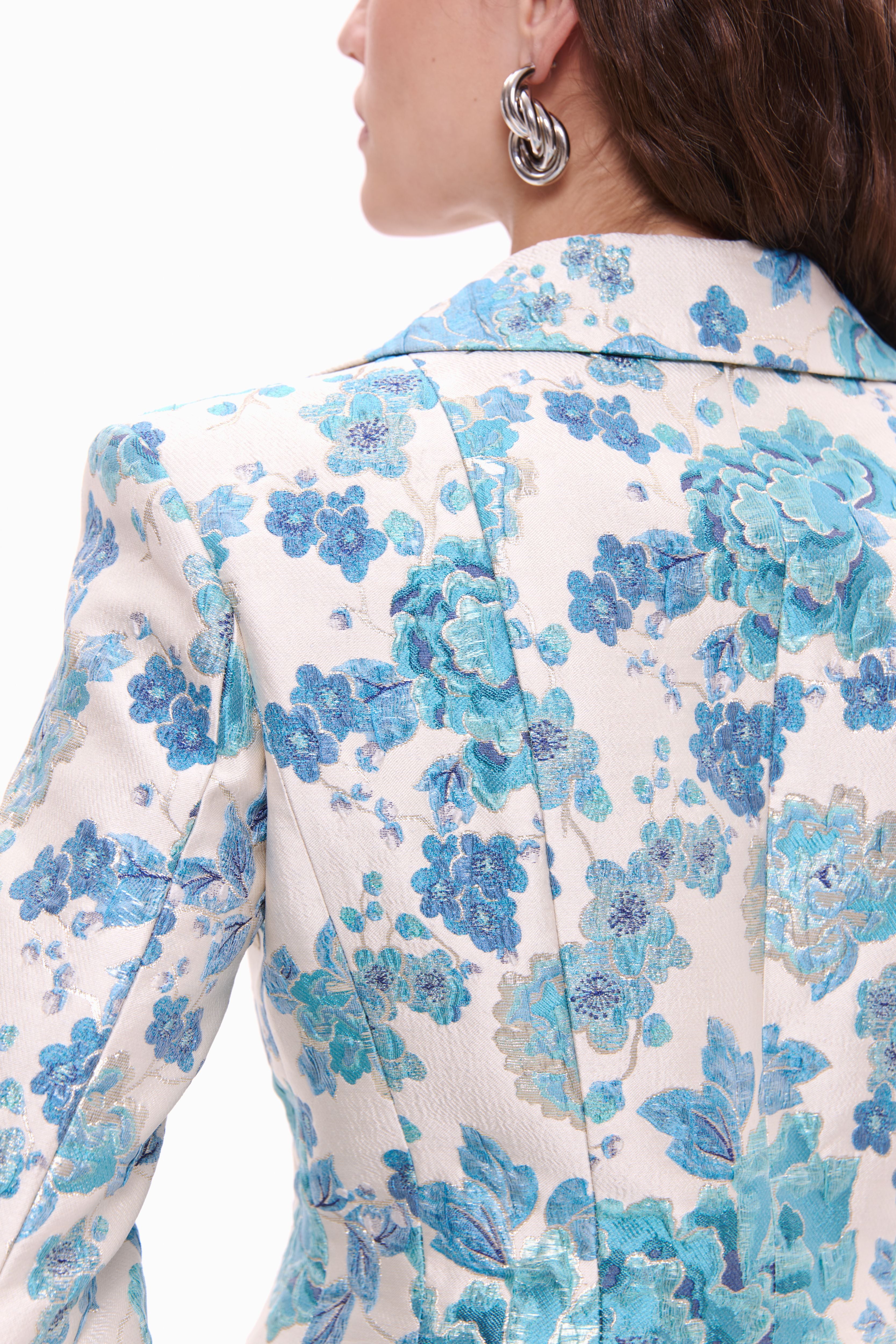 Woman wearing Jacket New Look Fleur by Mimaussy