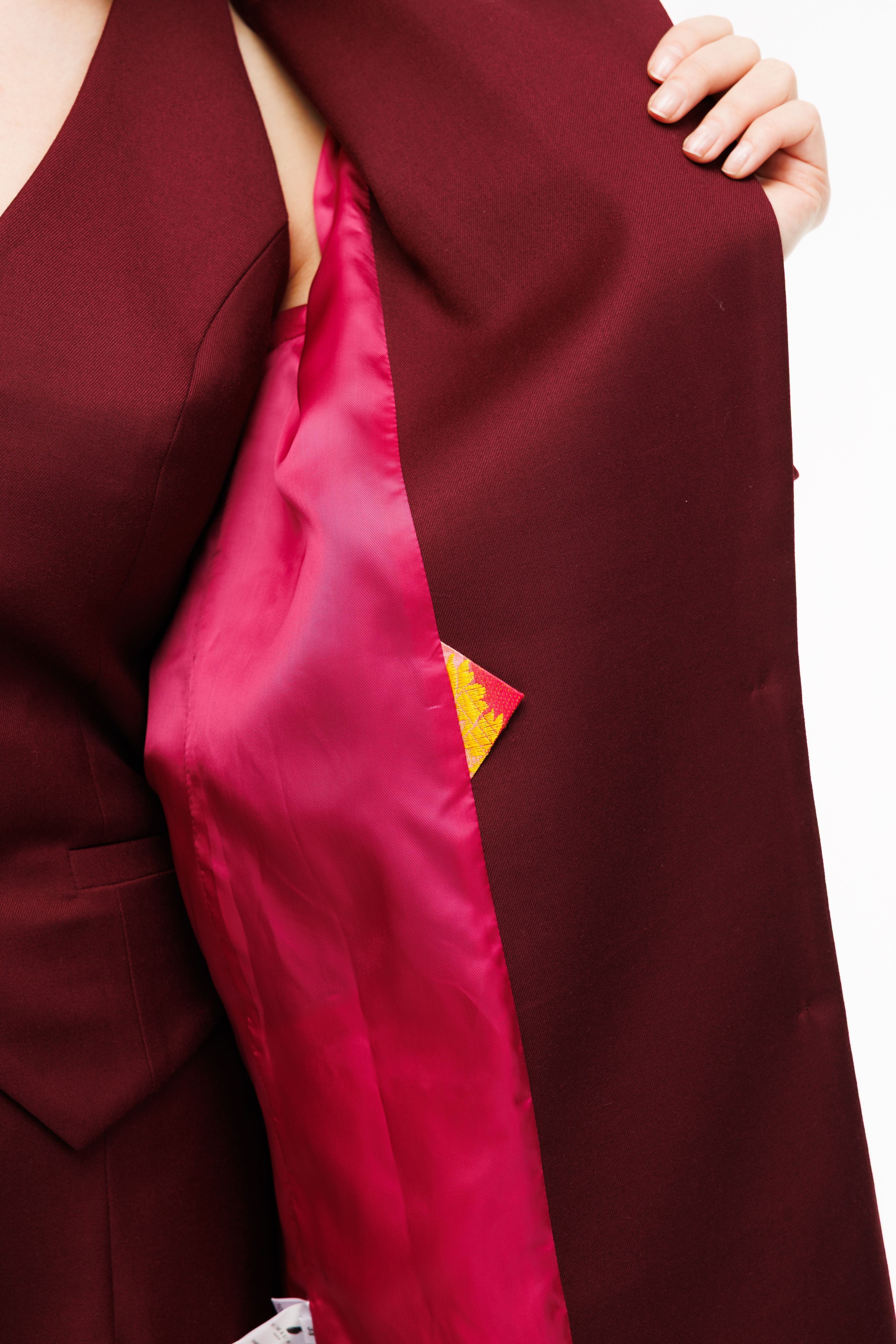 Woman wearing Oversized Blazer Burgundy by Mimaussy