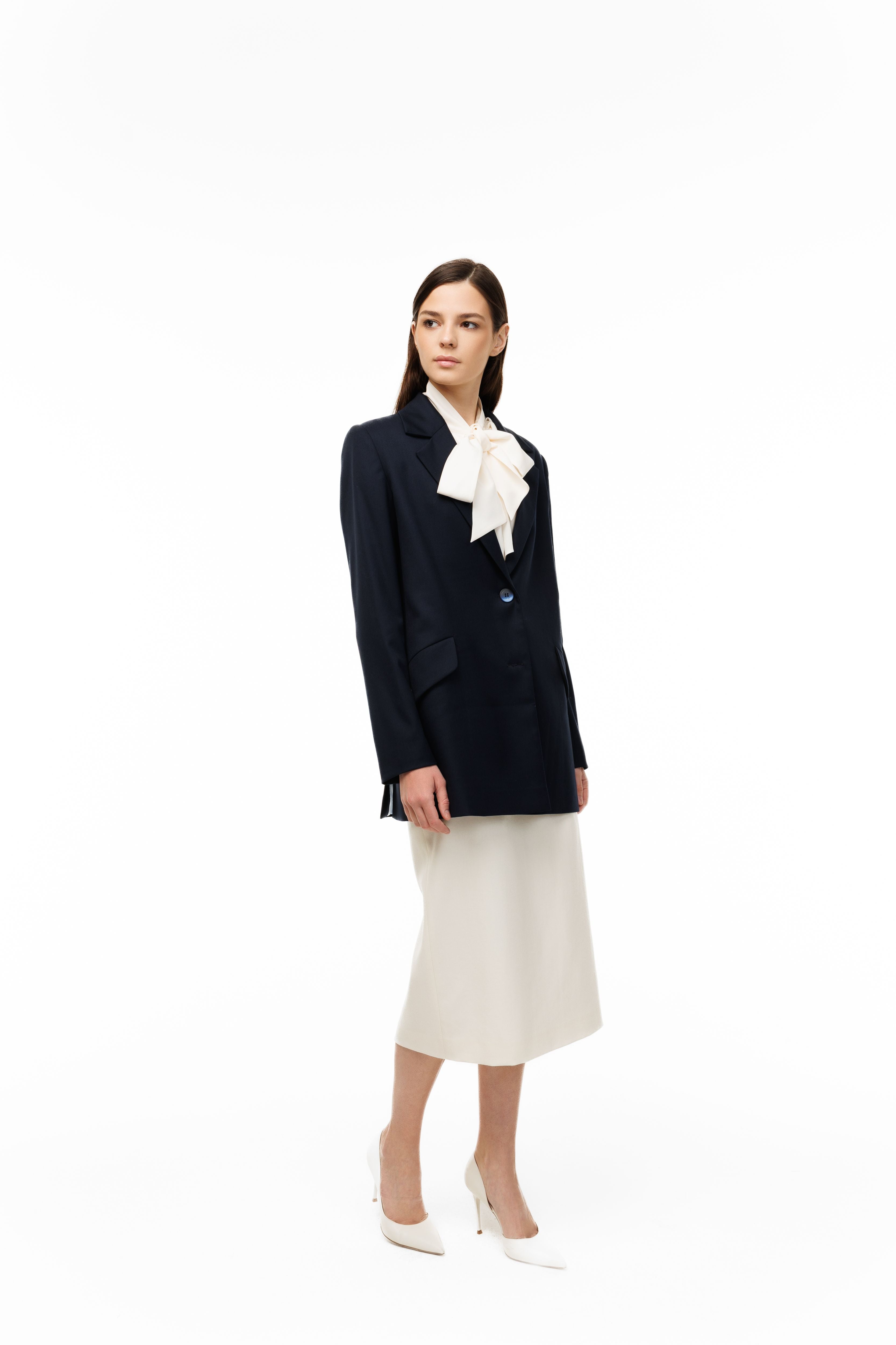 Woman wearing Oversized Blazer Midnight Navy by Mimaussy