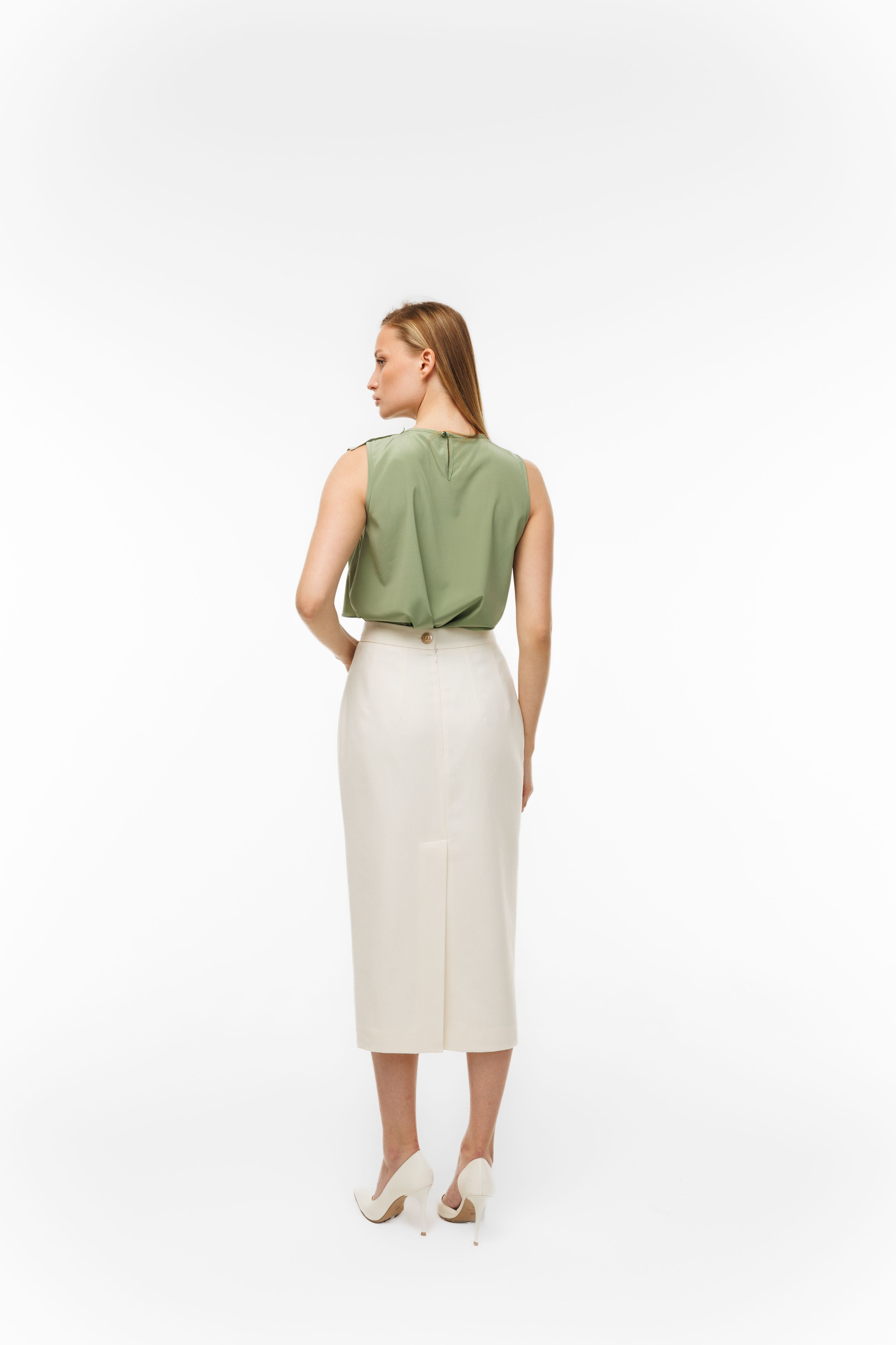 Sleeveless Silk Blouse "Jabot"