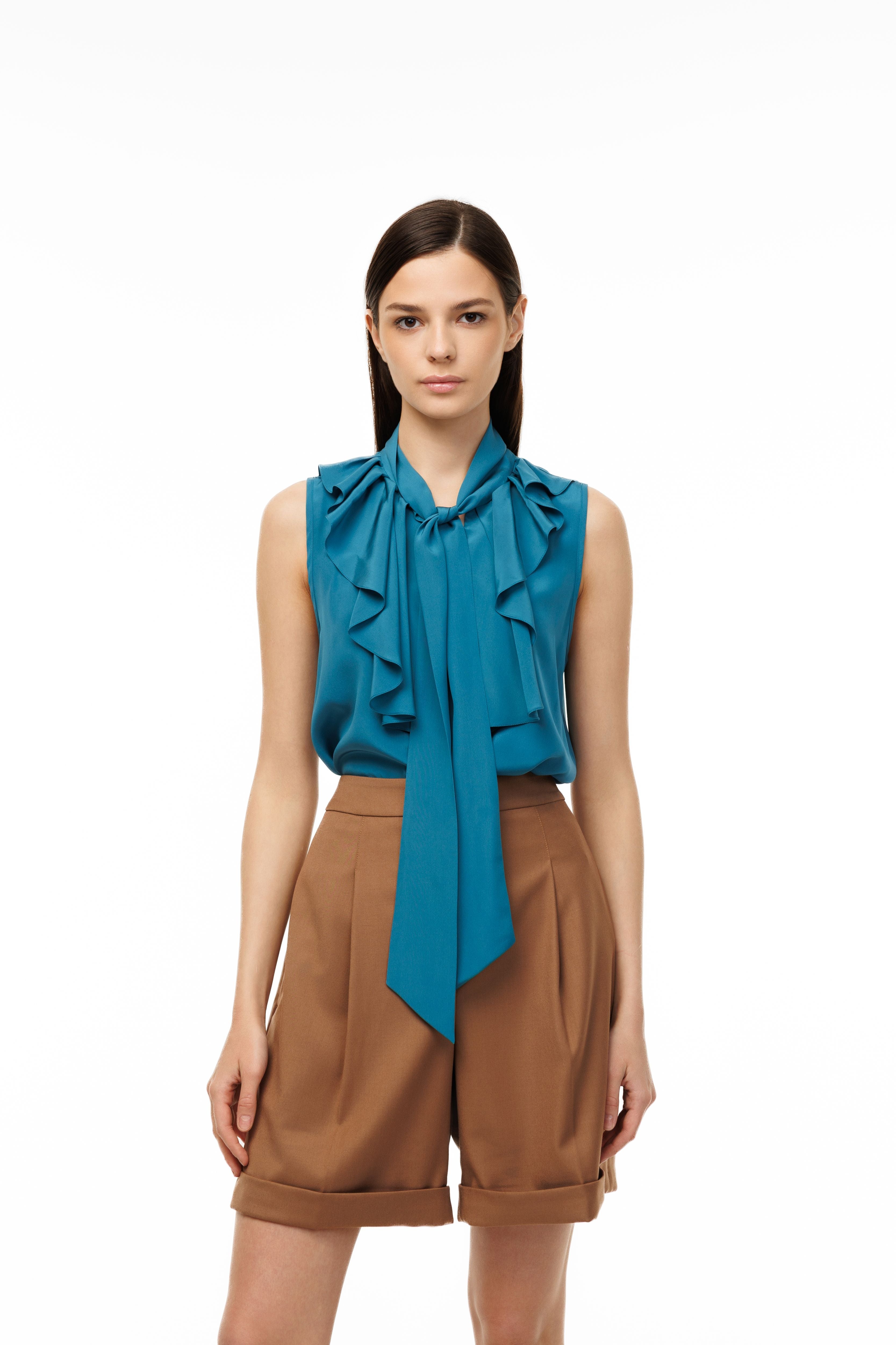 Sleeveless Silk Blouse "Jabot"