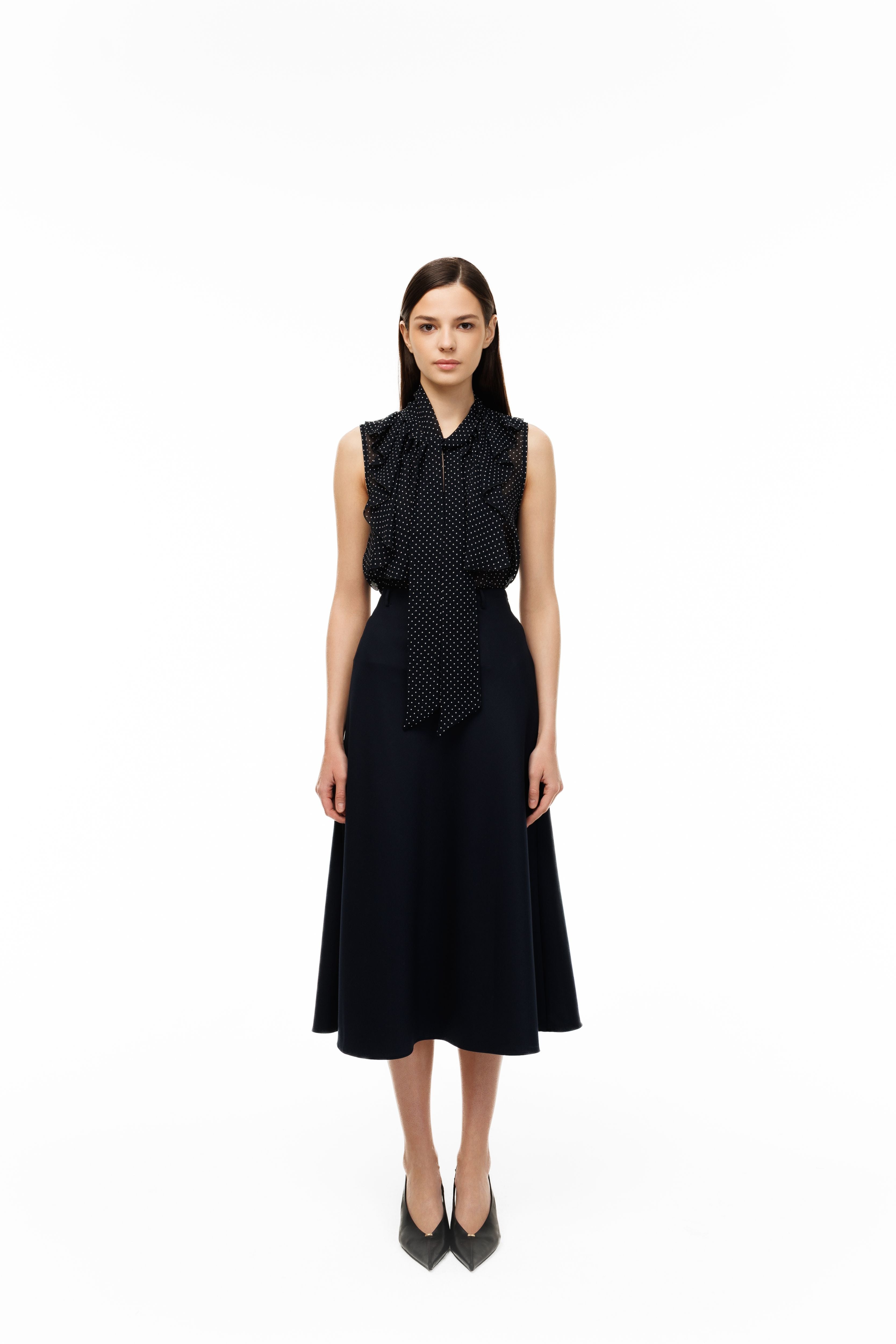 Sleeveless Silk Blouse "Jabot"