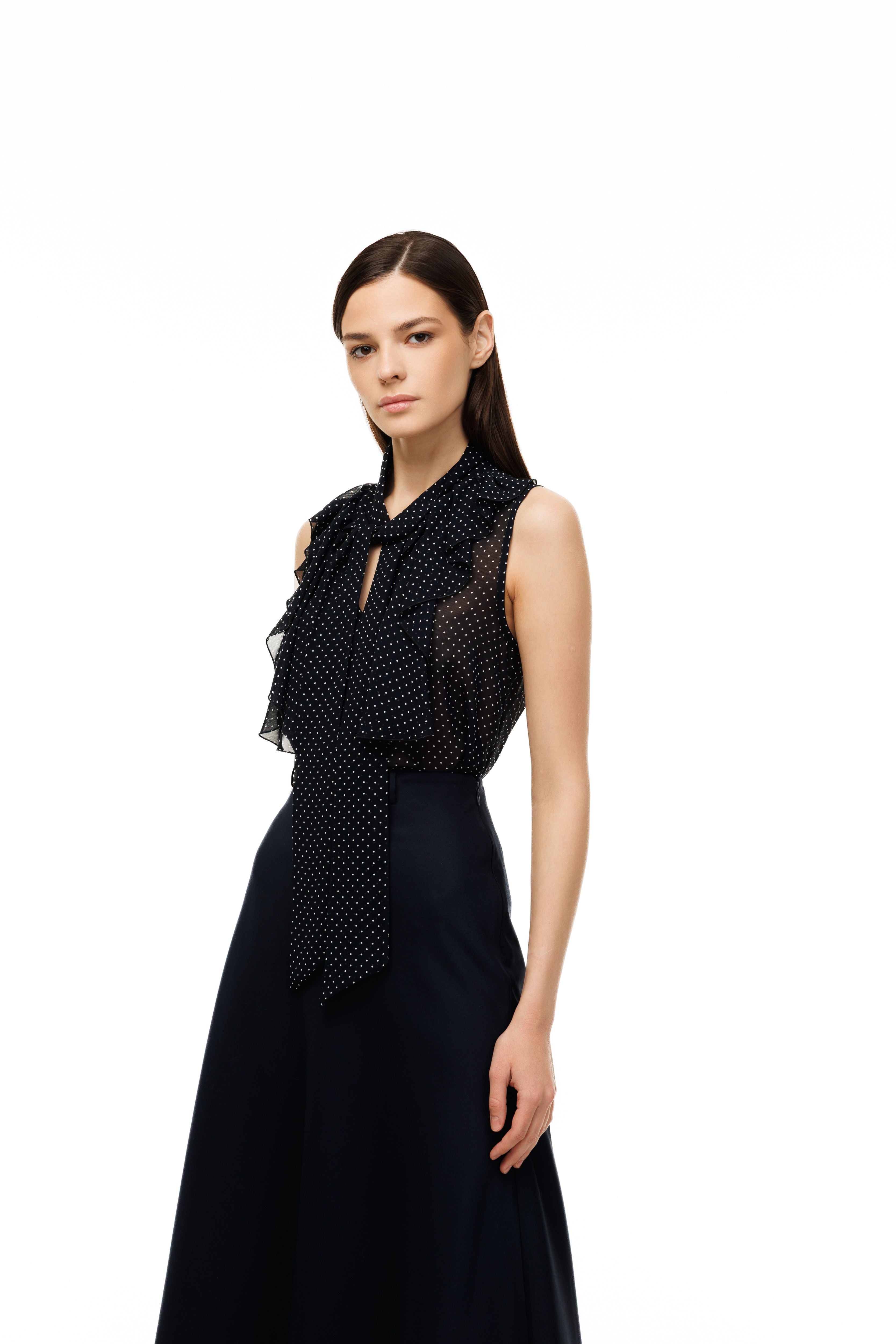 Sleeveless Silk Blouse "Jabot"