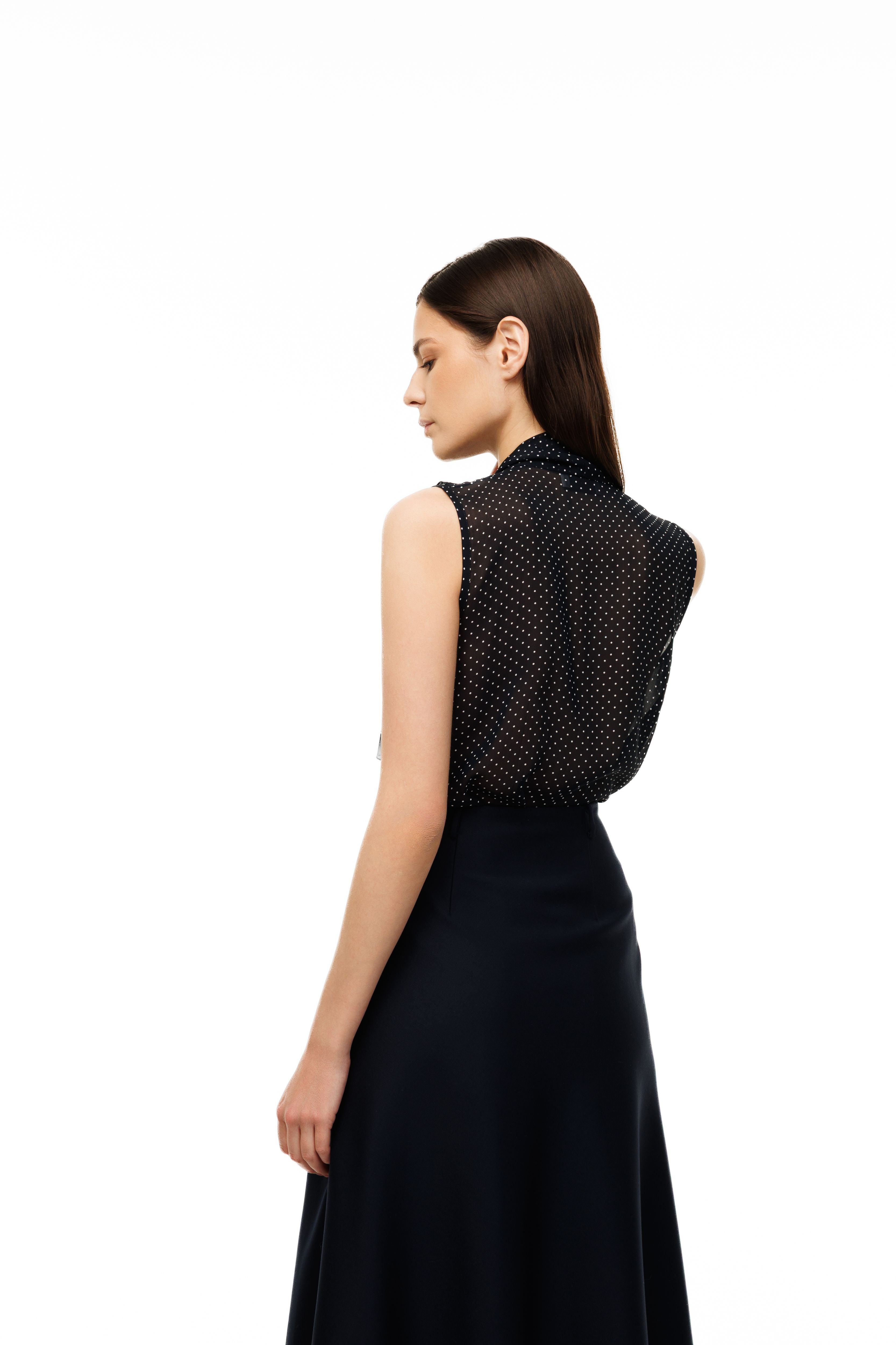 Sleeveless Silk Blouse "Jabot"