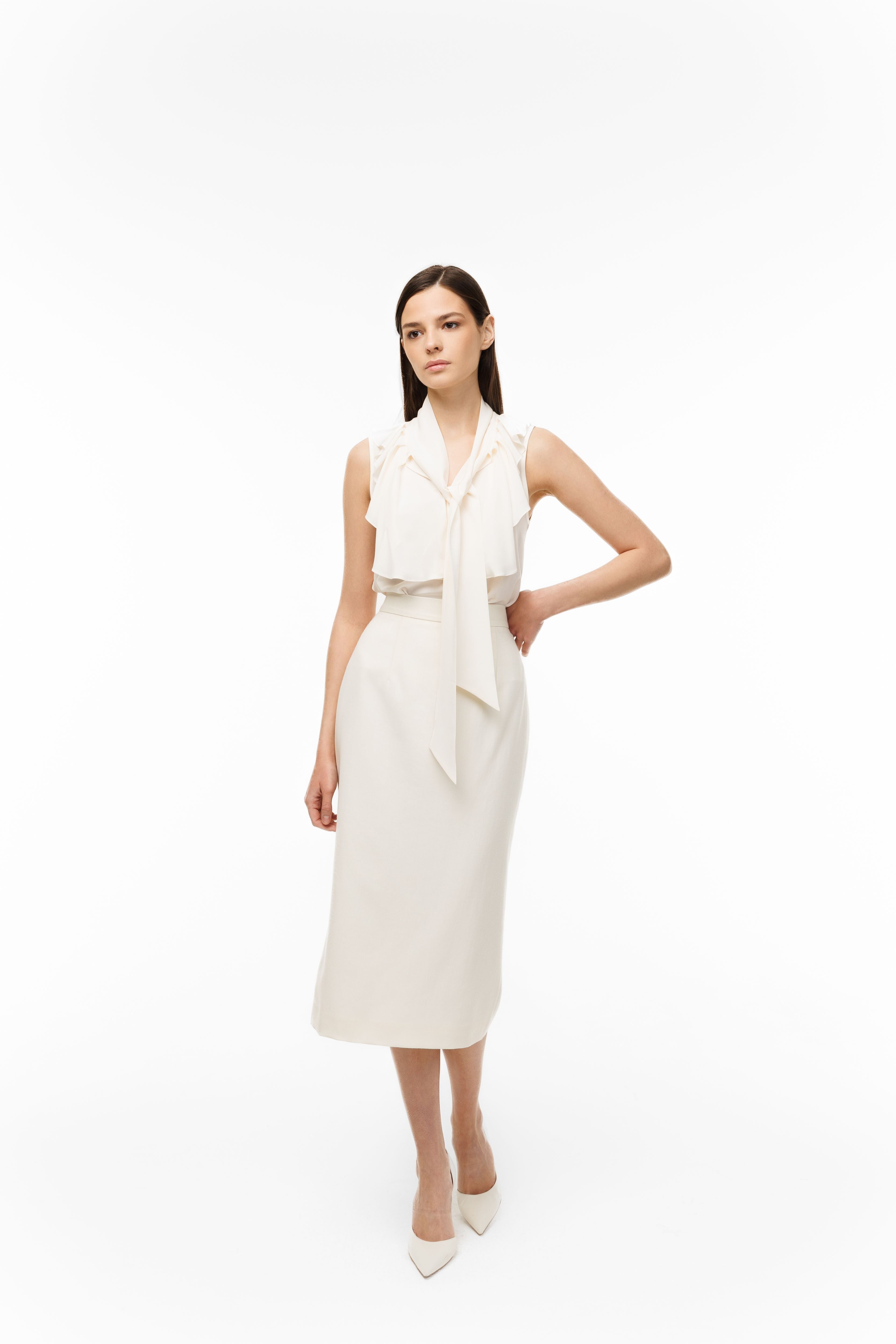 Sleeveless Silk Blouse "Jabot"