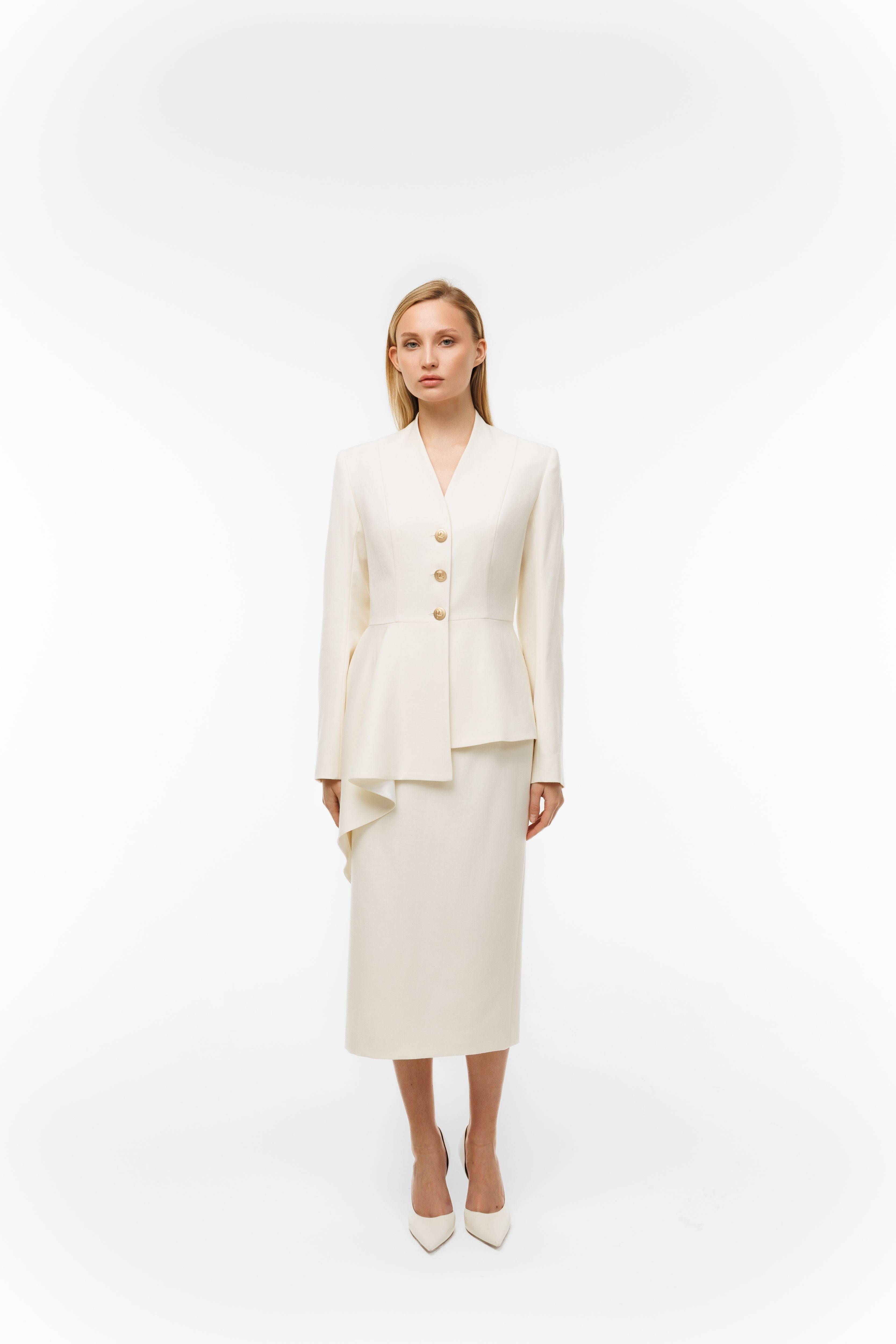 Woman wearing Tailored Blazer Ivory by Mimaussy