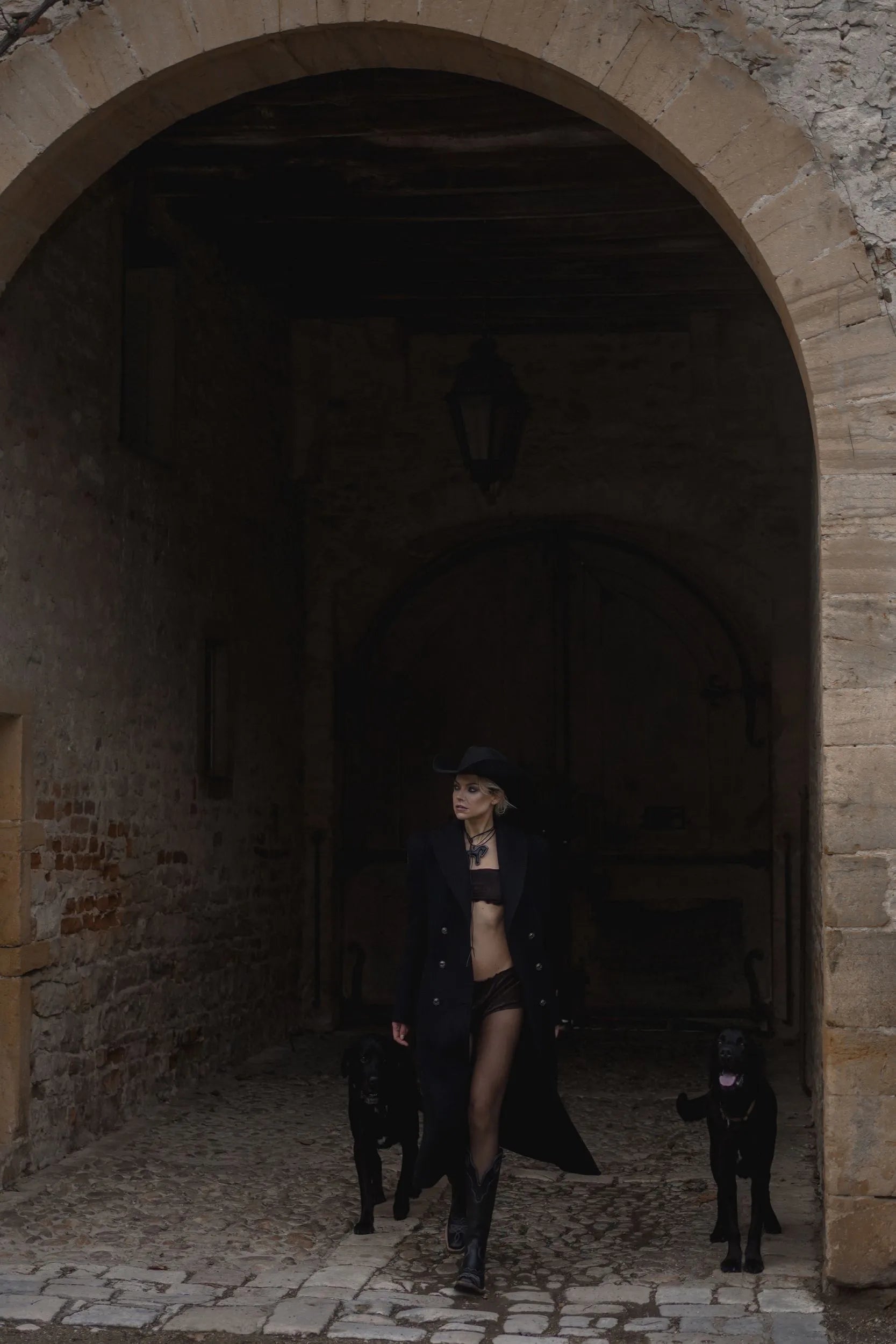 The Griffons Coat in Phantom Black