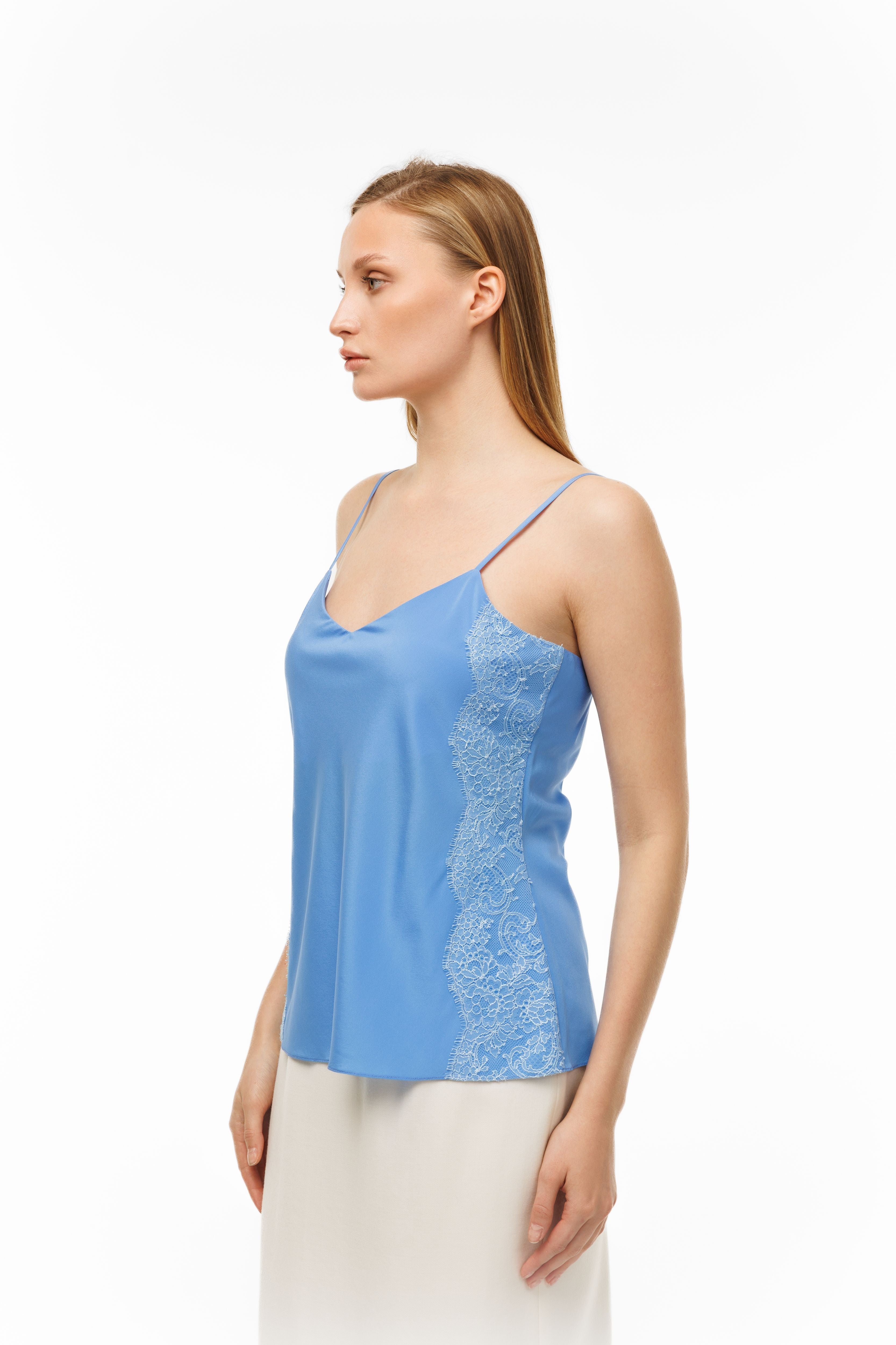Top Murmure Bleu with lace
