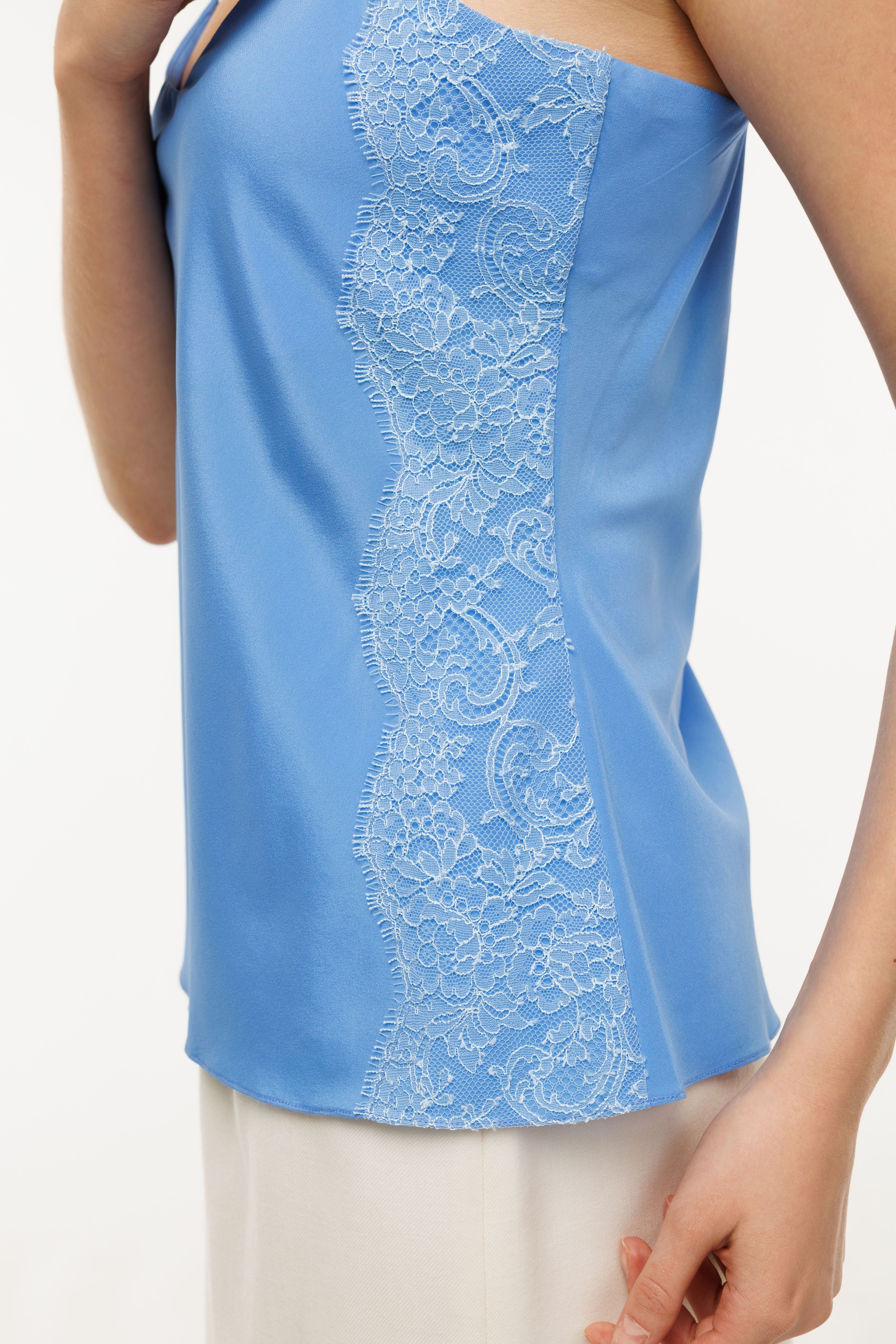 Top Murmure Bleu with lace